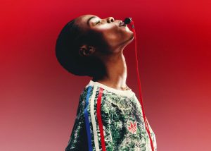 mufc-stone-roses-ss24-im8270-tumi-model-295-featured